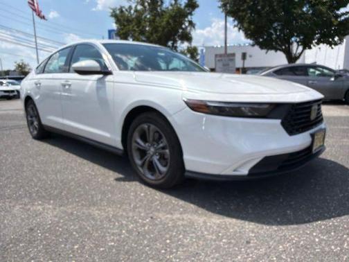 Platinum White Pearl 2024 Honda Accord EX