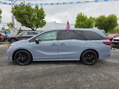 Sonic Gray Pearl 2023 Honda Odyssey Sport
