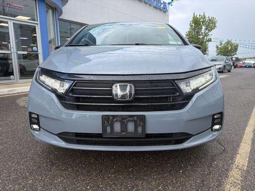 Sonic Gray Pearl 2023 Honda Odyssey Sport