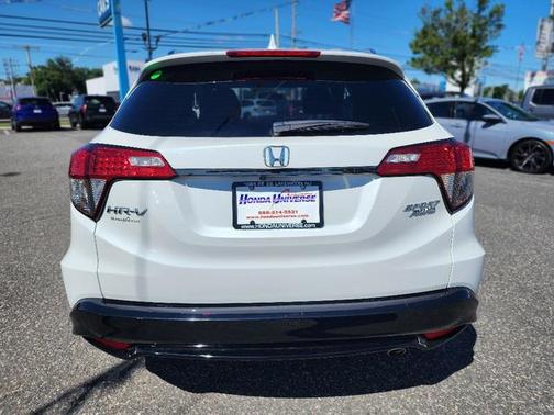 Platinum White Pearl 2021 Honda HR-V AWD Sport
