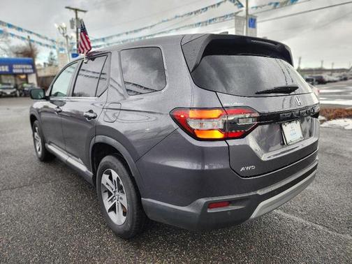 2023 Honda Pilot AWD EX-L 7 Passenger