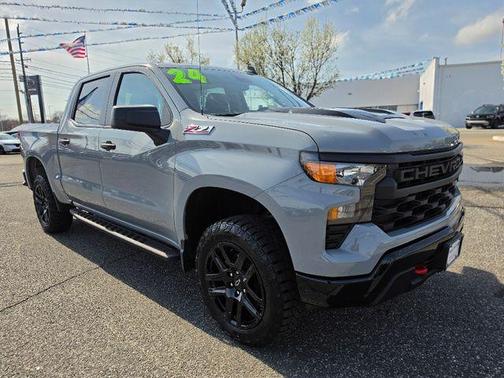 2024 Chevrolet Silverado 1500 Custom Trail Boss