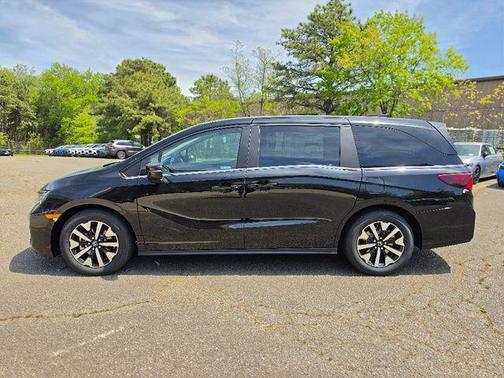 Crystal Black 2026 Honda Odyssey EX-L