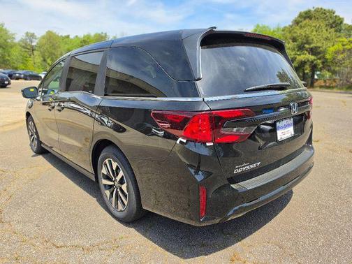 Crystal Black 2026 Honda Odyssey EX-L