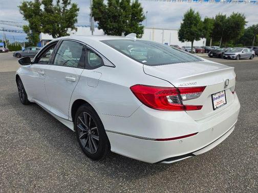 Platinum White Pearl 2021 Honda Accord EX-L 1.5T