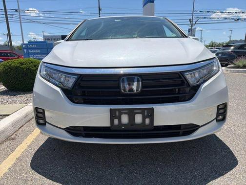 Platinum White Pearl 2024 Honda Odyssey Elite