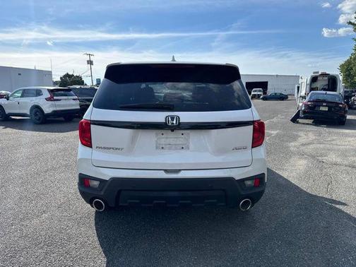 Platinum White Pearl 2024 Honda Passport AWD EX-L