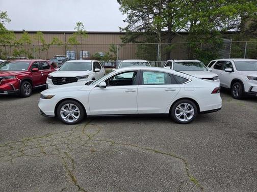 2025 Honda Accord LX 1.5T