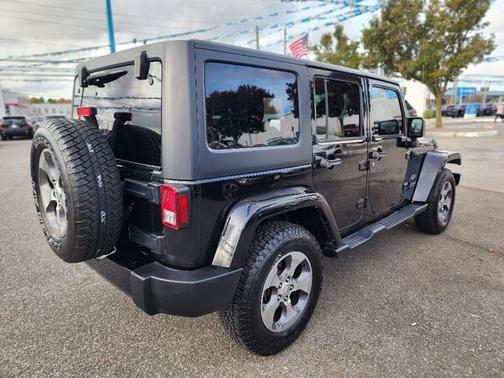 2018 Jeep Wrangler JK Unlimited Sahara