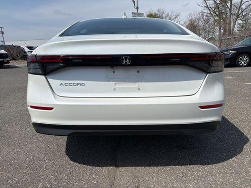 Platinum White Pearl 2023 Honda Accord EX