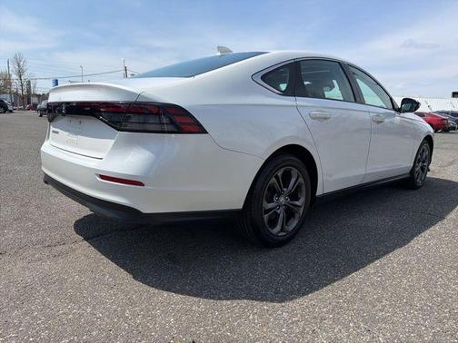 Platinum White Pearl 2023 Honda Accord EX