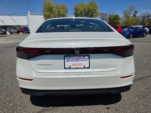 Platinum White Pearl 2023 Honda Accord EX