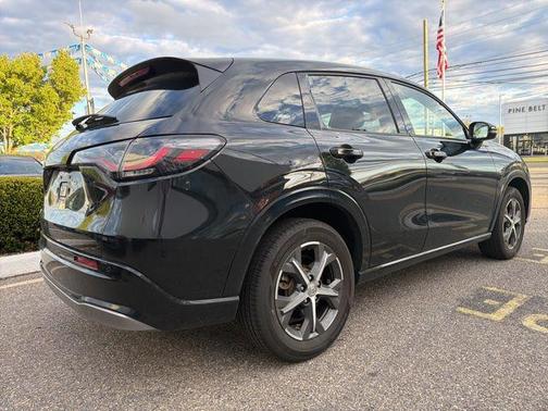 Crystal Black Pearl 2024 Honda HR-V EX-L
