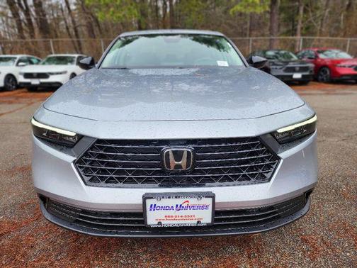 Solar Silver Metallic 2026 Honda Accord SE