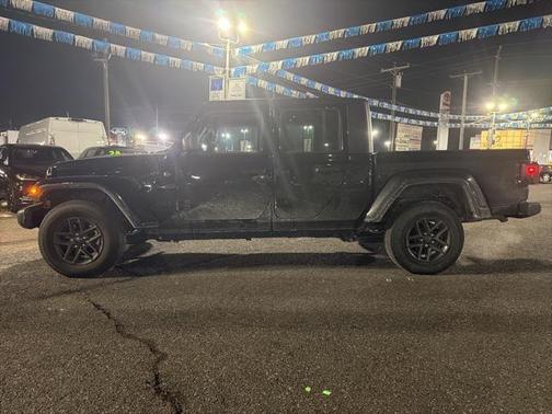 2024 Jeep Gladiator Sport S