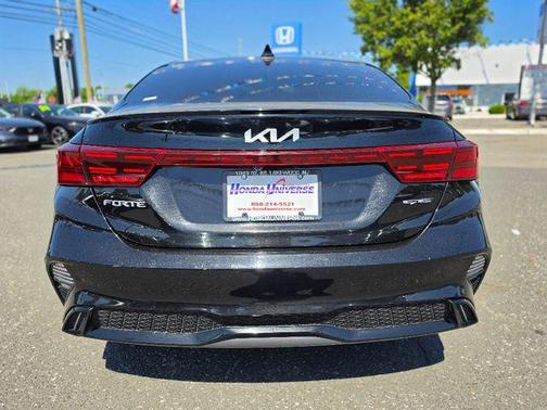 Aurora Black 2023 Kia Forte GT-Line