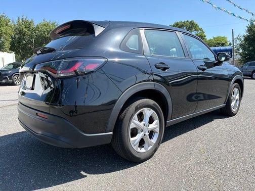Crystal Black Pearl 2025 Honda HR-V LX