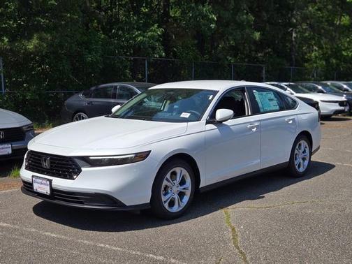 2025 Honda Accord LX 1.5T