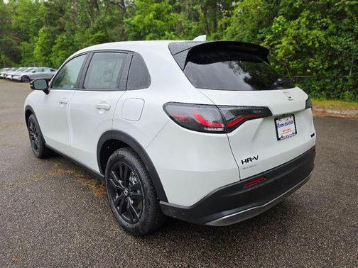 Platinum White Pearl 2026 Honda HR-V AWD Sport