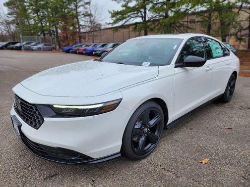 Platinum White Pearl 2026 Honda Accord Hybrid Sport-L