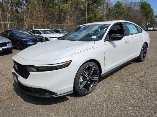 Platinum White Pearl 2026 Honda Accord Hybrid Sport