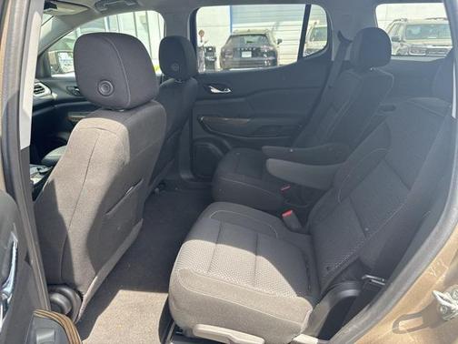2022 GMC Acadia FWD SLE