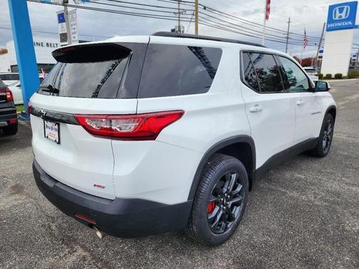 2021 Chevrolet Traverse RS