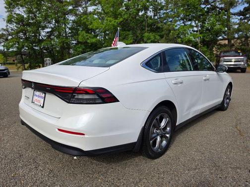 Platinum White Pearl 2024 Honda Accord EX