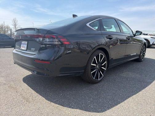 Crystal Black Pearl 2025 Honda Accord Hybrid Touring