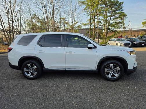 Platinum White Pearl 2025 Honda Pilot EX-L