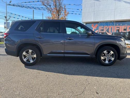 2023 Honda Pilot AWD EX-L 7 Passenger