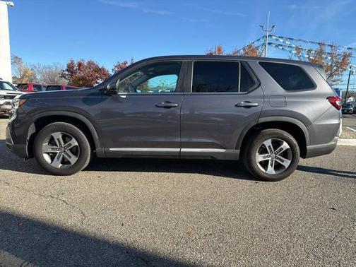 2023 Honda Pilot AWD EX-L 7 Passenger