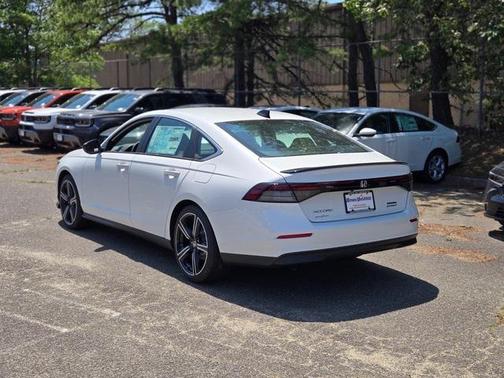 2025 Honda Accord Hybrid Base
