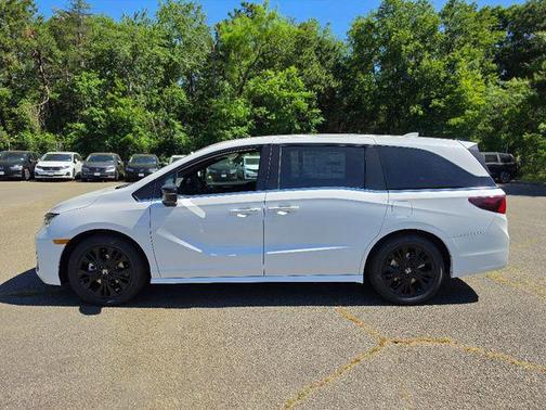 Platinum White Pearl 2026 Honda Odyssey Sport-L