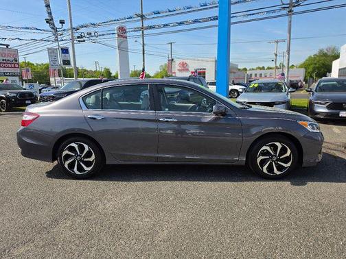 Modern Steel Metallic 2017 Honda Accord EX-L
