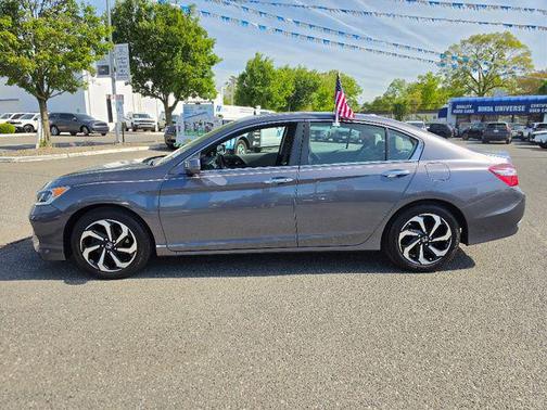 Modern Steel Metallic 2017 Honda Accord EX-L