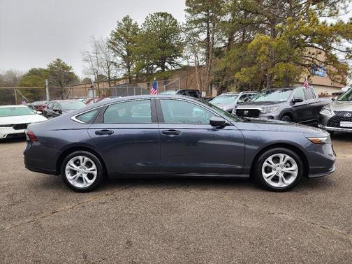 2025 Honda Accord LX 1.5T