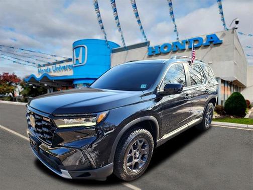 2025 Honda Pilot TrailSport