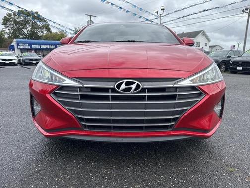 2020 Hyundai ELANTRA SE