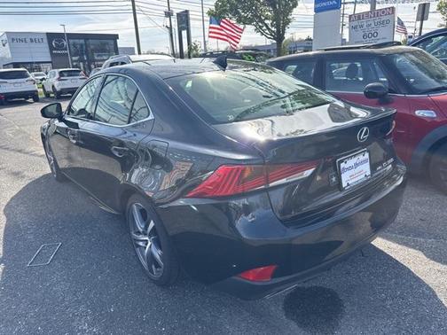 2018 Lexus IS 300 Base