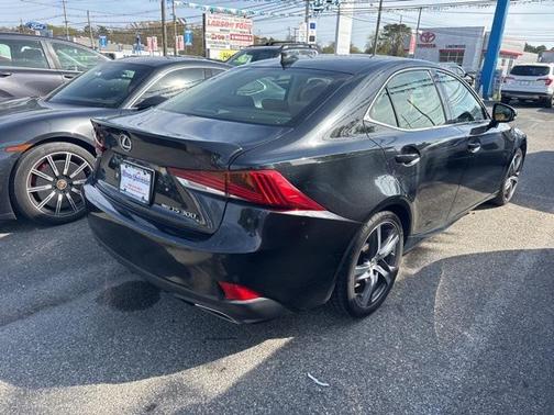 2018 Lexus IS 300 Base