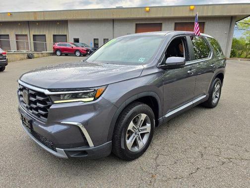 Modern Steel Metallic 2023 Honda Pilot AWD EX-L 7 Passenger