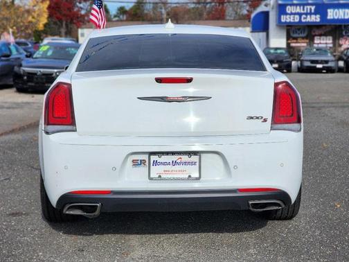 2021 Chrysler 300 S