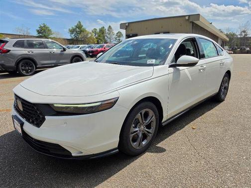 Platinum White Pearl 2026 Honda Accord Hybrid EX-L