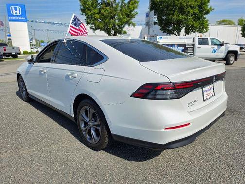 Platinum White Pearl 2024 Honda Accord EX