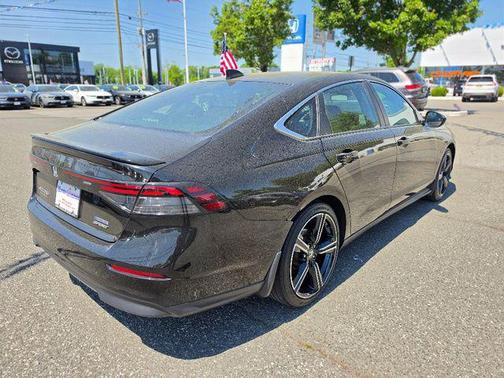 Crystal Black Pearl 2024 Honda Accord Hybrid Sport