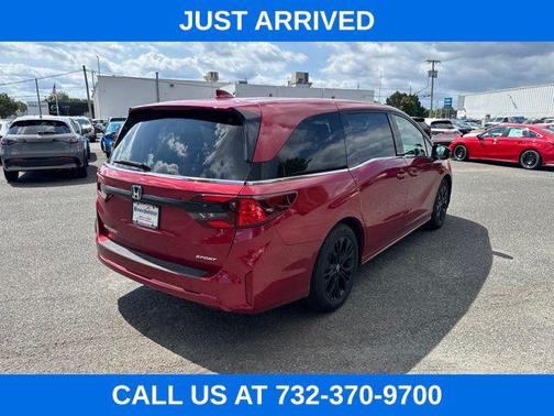Radiant Red Metallic II 2025 Honda Odyssey Sport-L