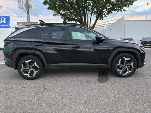 Phantom Black 2022 Hyundai TUCSON SEL