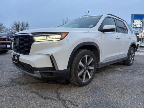 2023 Honda Pilot Touring 8-Passenger