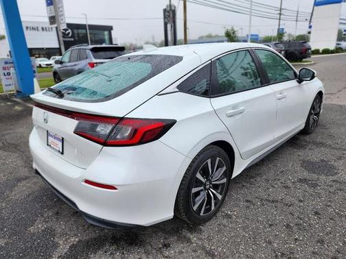 2022 Honda Civic EX-L